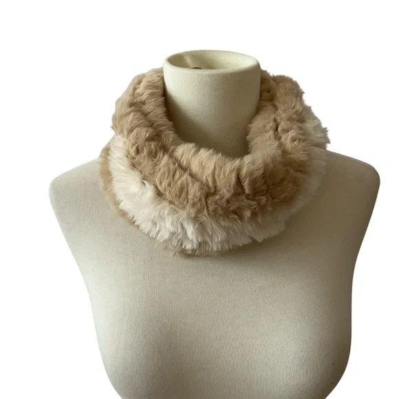 J MCLAUGHLIN AZALEA FAUX FUR NECK WARMER OS SAND OFF WHT STRIPE LUXURY ELEGANT - Picture 2 of 9